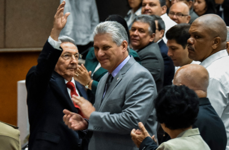 Miguel Mario Díaz-Canel Bermúdez officiellement candidat à la présidence du Conseil d'État de Cuba Miguel Mario Díaz-Canel Bermúdez officiellement candidat à la présidence du Conseil d'État de Cuba