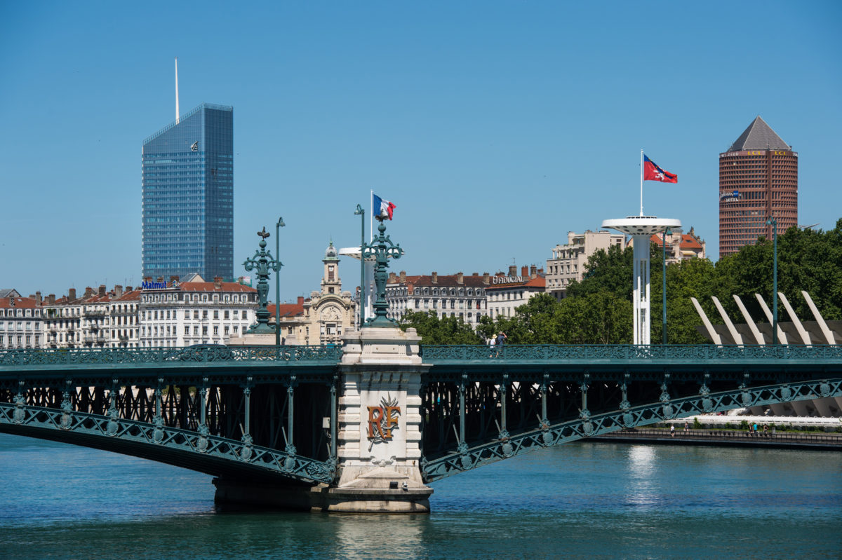 La CGT énergie coupe l'électricité dans la "Tour Incity" de Lyon, siège de la SNCF La CGT énergie coupe l'électricité dans la "Tour Incity" de Lyon, siège de la SNCF