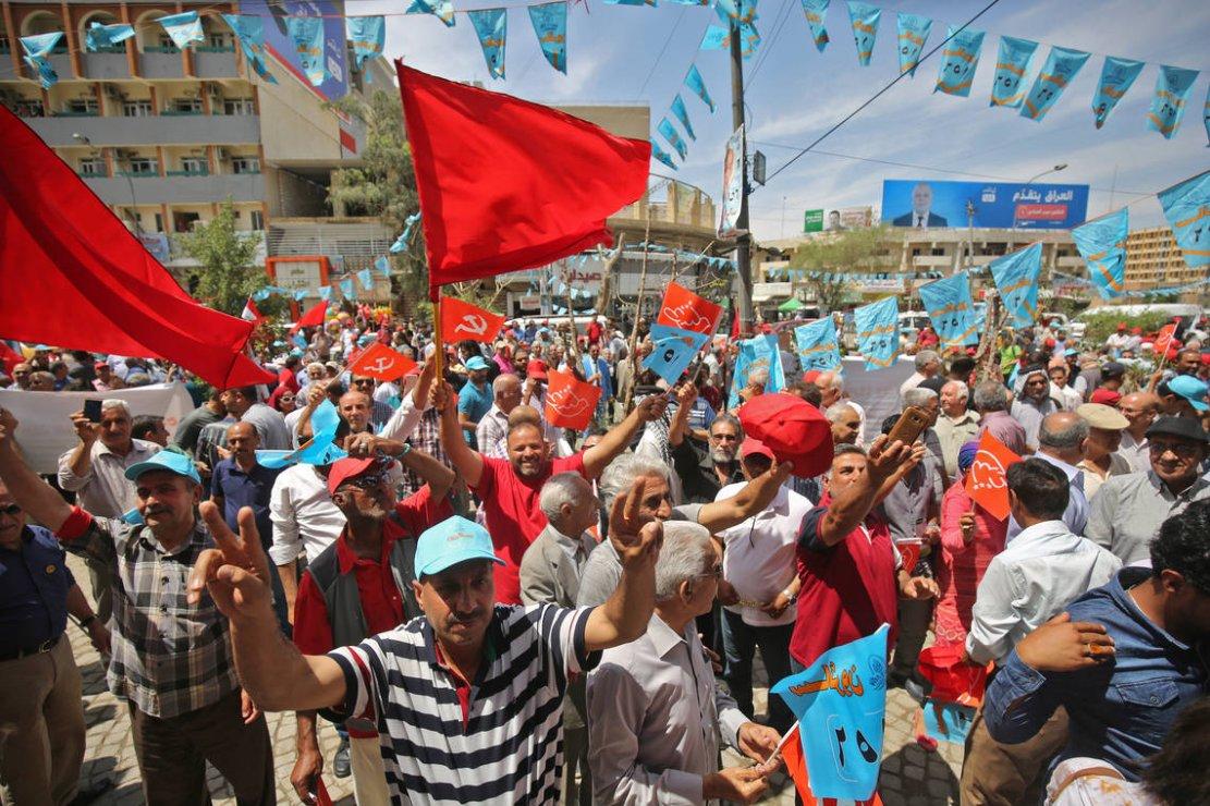 L'alliance communistes/sadristes (chiite) serait en tête des élections législatives en Irak L'alliance communistes/sadristes (chiite) serait en tête des élections législatives en Irak