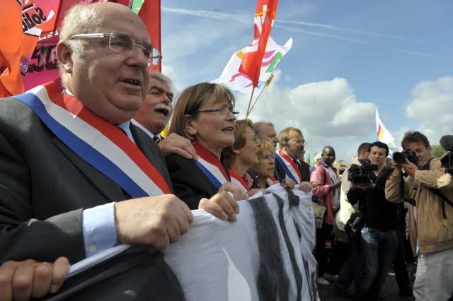 Les parlementaires communistes à la rencontre des manifestants