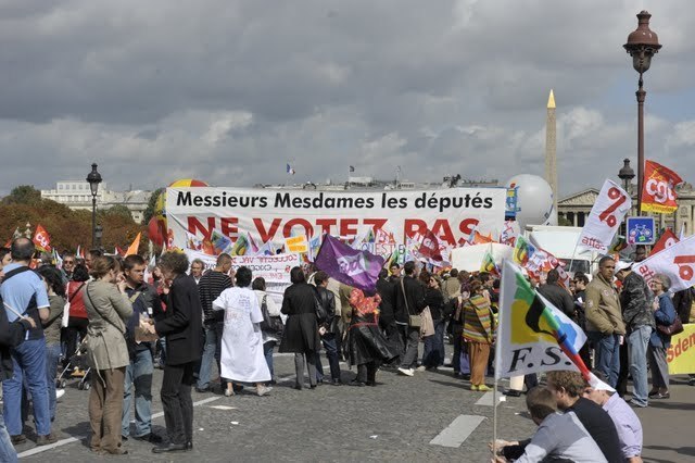 Les parlementaires communistes à la rencontre des manifestants