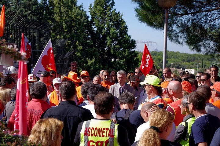 Rassemblement à Istres pour dénoncer la "réforme" des retraites