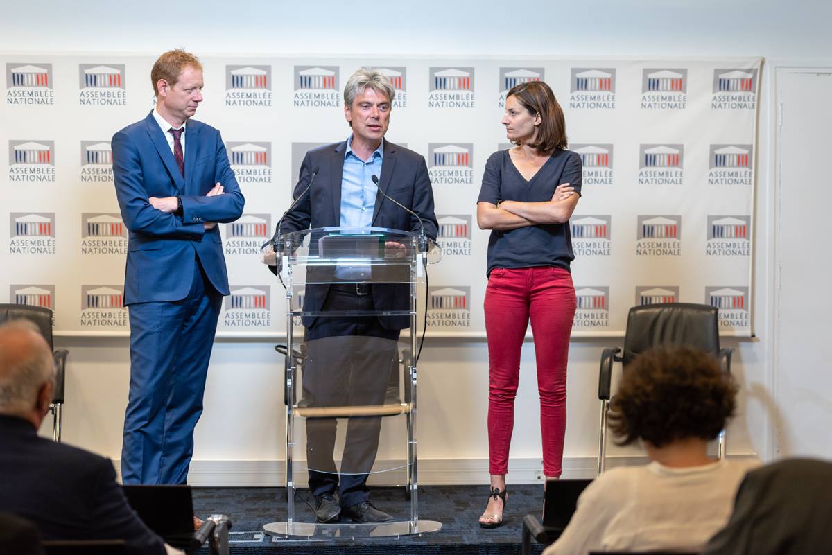 Victoire des Bleus: Macron "s'approprie" la joie du peuple (député.e.s PCF) Victoire des Bleus: Macron "s'approprie" la joie du peuple (député.e.s PCF)