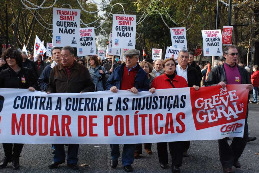 Grande journée de lutte du peuple portugais contre l'OTAN Grande journée de lutte du peuple portugais contre l'OTAN