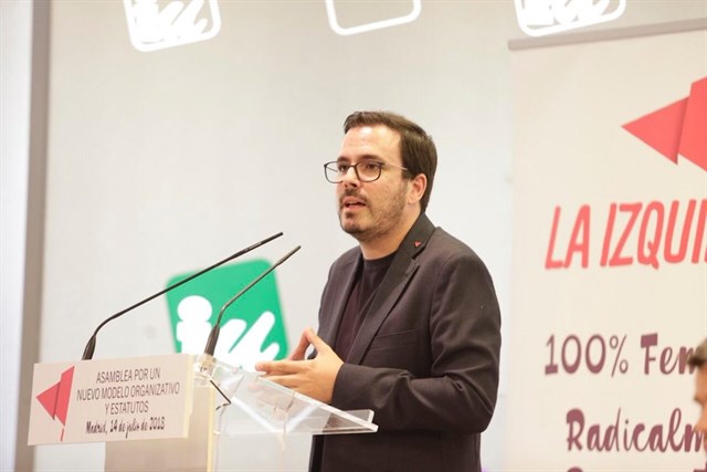Alberto Garzón (IU) demande la levée des accusations contre les prisonniers et exilé.e.s politiques catalan.e.s