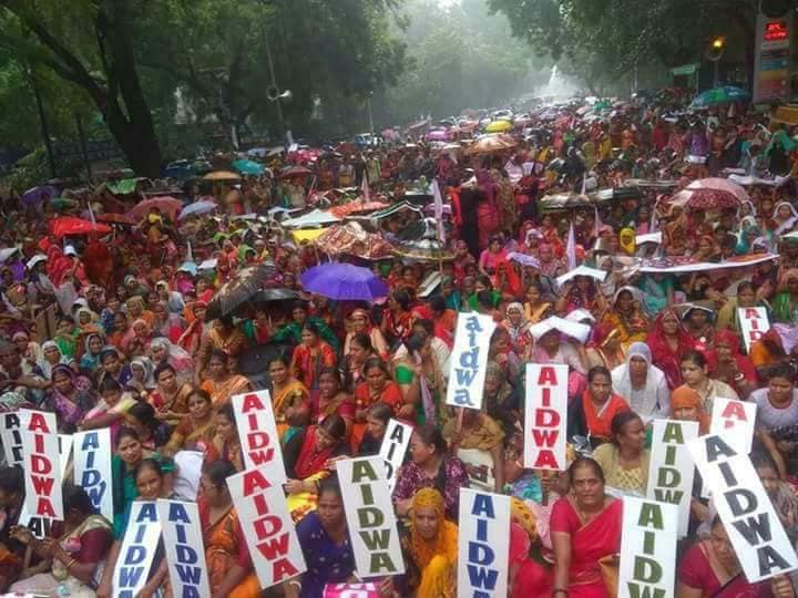 Par milliers, elles manifestent contre les violences faites au femmes en Inde