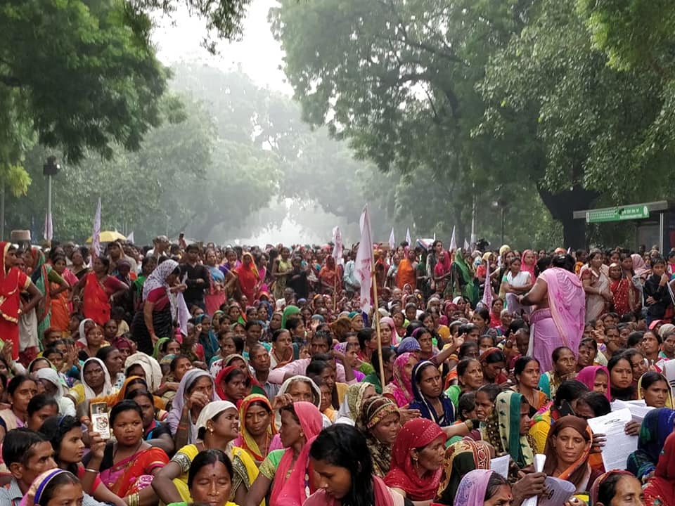Par milliers, elles manifestent contre les violences faites au femmes en Inde Par milliers, elles manifestent contre les violences faites au femmes en Inde
