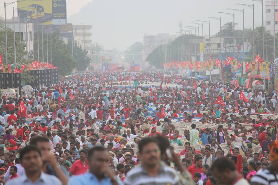 50.000 communistes manifestent dans l'Andhra Pradesh 50.000 communistes manifestent dans l'Andhra Pradesh