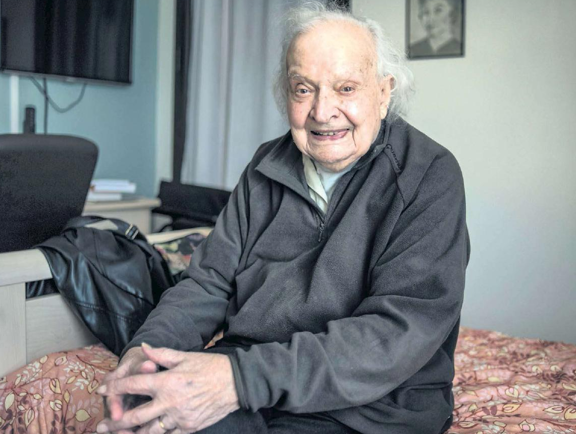 François Rochex, 107 ans, dernier témoin du Congrès de Tour de 1920 François Rochex, 107 ans, dernier témoin du Congrès de Tour de 1920