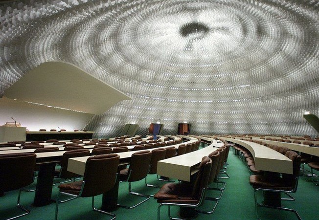 Et seulement 49.218 communistes inscrit.e.s (cotisant.e.s) au PCF