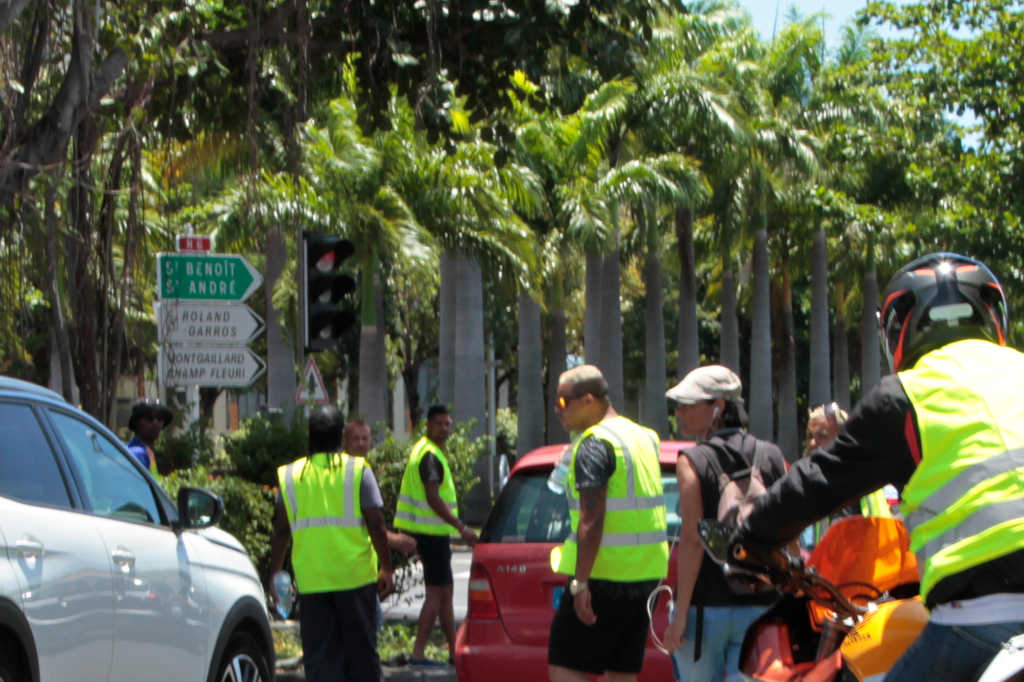 Émeute des gilets jaunes à La Réunion : Le PCR appelle l'Etat à la responsabilité