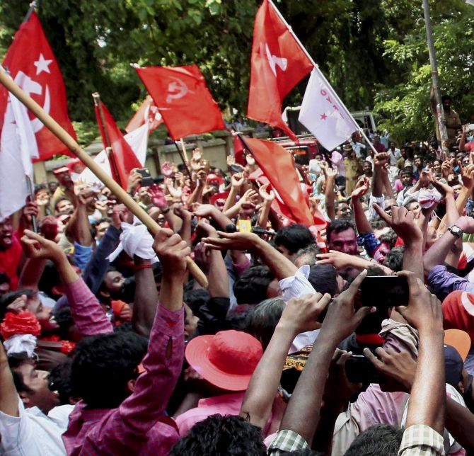 Les communistes au Kerala s'imposent dans une série d'élections locales