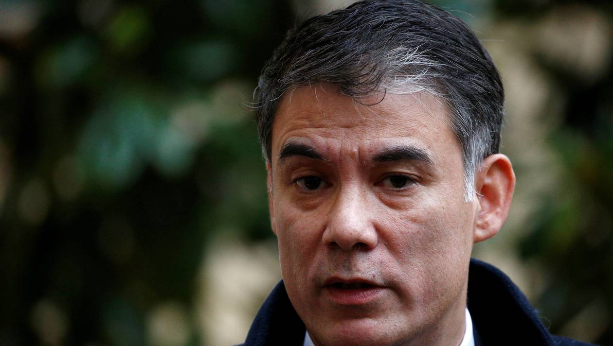 Finalement le PS prêt à rejoindre une motion de censure avec le PCF et LFI