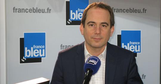 Patrice Bessac, maire (PCF) de Montreuil va encadrer les loyers Patrice Bessac, maire (PCF) de Montreuil va encadrer les loyers