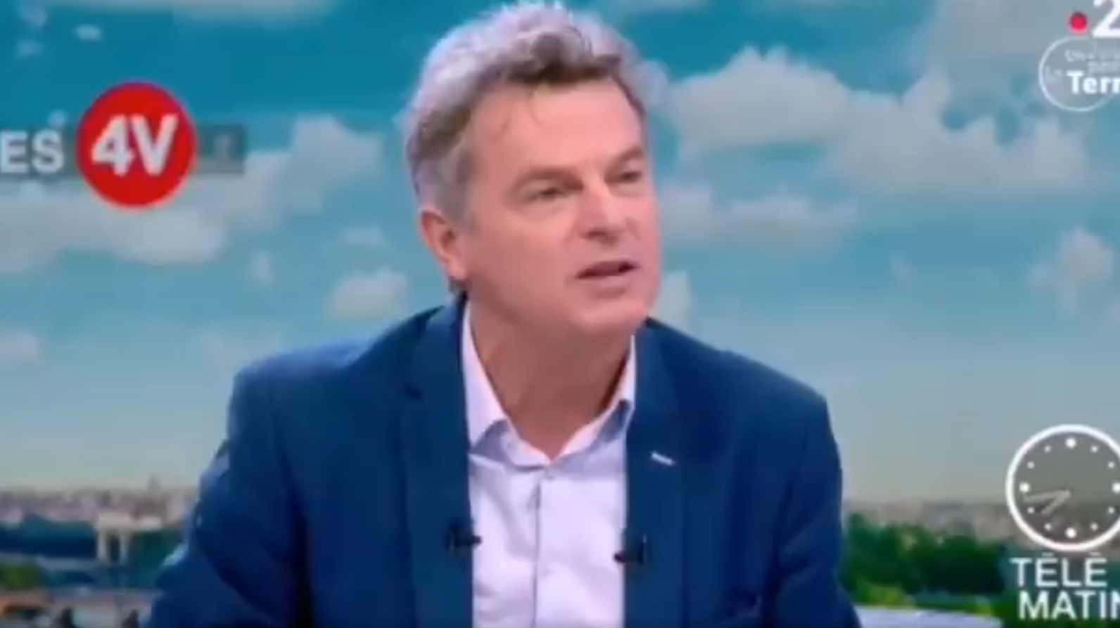 Le Président des riches vacille mais les plus riches restent ses protégés ! (PCF) Le Président des riches vacille mais les plus riches restent ses protégés ! (PCF)