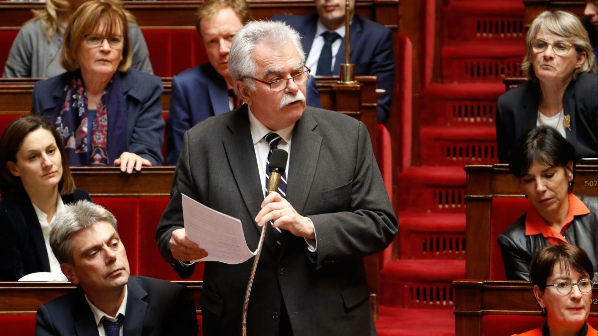 André Chassaigne (PCF) dénonce l"indifférence" du gouvernement aux "cris du peuple"