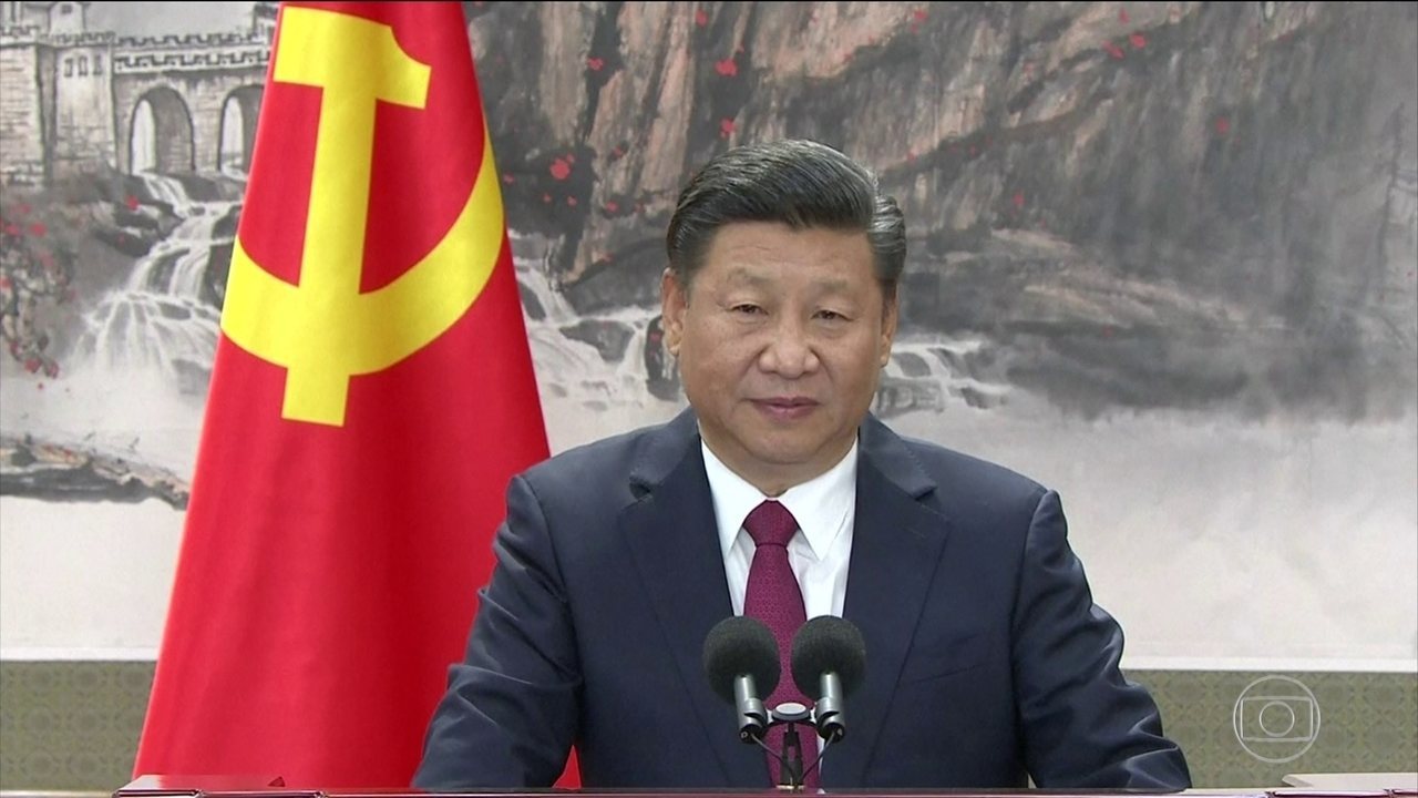 40 ans après les réformes de Deng Xiaoping, Xi Jinping réaffirme l'adhésion à la voie du socialisme à la chinoise 40 ans après les réformes de Deng Xiaoping, Xi Jinping réaffirme l'adhésion à la voie du socialisme à la chinoise