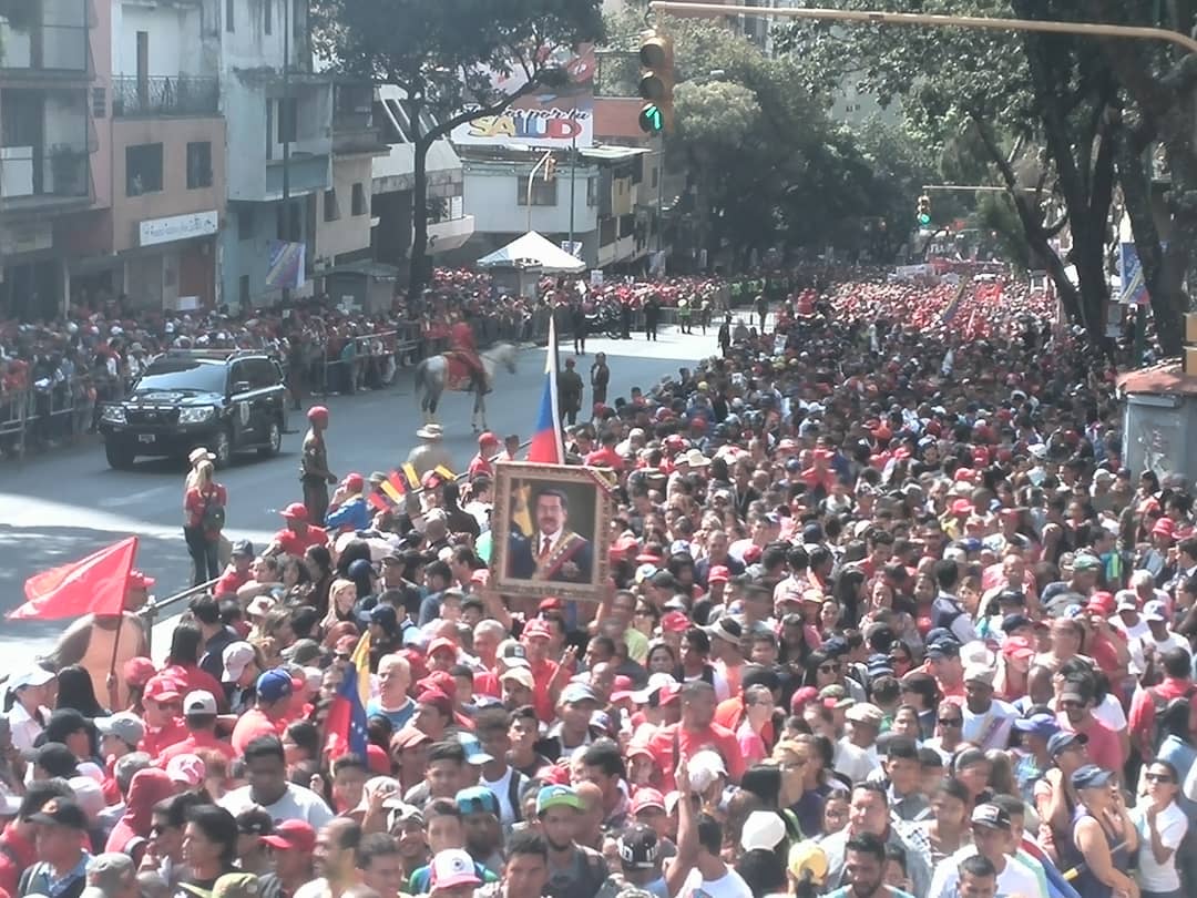 Venezuela : Une marée rouge a accompagné Nicolas Maduro pour son second mandat