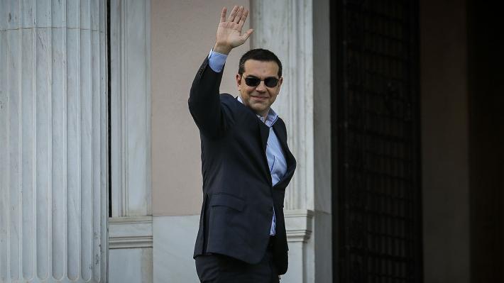 Grèce : Le gouvernement du traître Tsipras se fracasse sur la question macédonienne