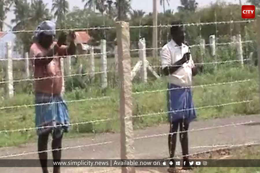 Les communistes abattent un mur de ségrégation posé pour isoler les dalits (intouchables) Les communistes abattent un mur de ségrégation posé pour isoler les dalits (intouchables)