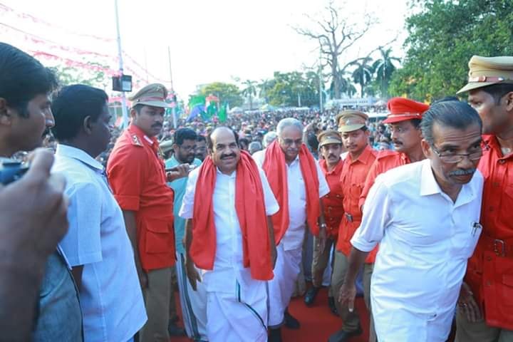 100.000 manifestant.e.s rassemblée.e.s à Thissur (Kerala) pour soutenir le gouvernement communiste