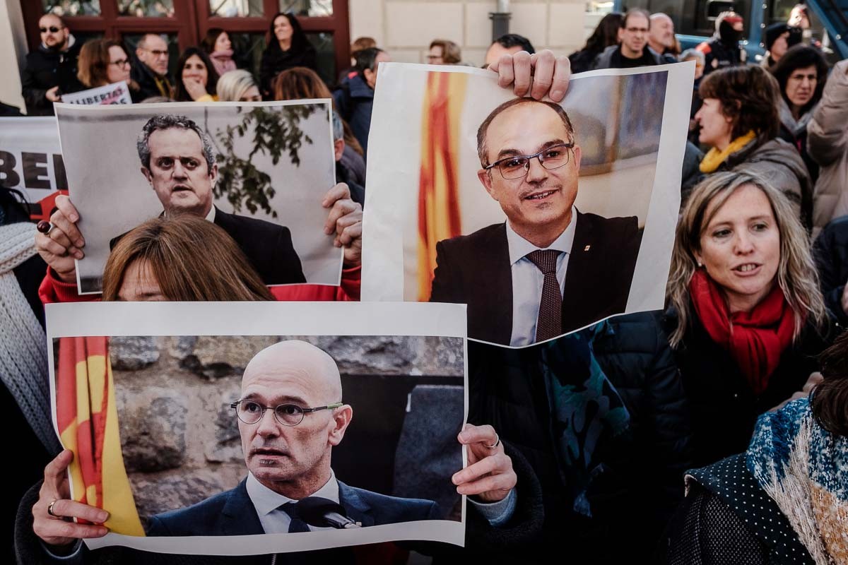 41 sénateurs et sénatrices demandent à la France d'intervenir face à la "répression" en Catalogne