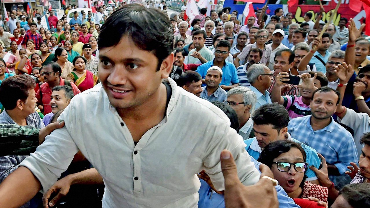 Kanhaiya Kumar (CPI) récolte 3,2 millions de roupies en 24h et le soutien de personnalités de Bollywood Kanhaiya Kumar (CPI) récolte 3,2 millions de roupies en 24h et le soutien de personnalités de Bollywood
