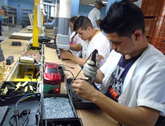 L’entreprise d’État socialiste : maillon essentiel du modèle économique cubain L’entreprise d’État socialiste : maillon essentiel du modèle économique cubain