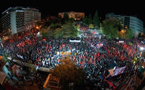 Le peuple doit renforcer le KKE et s’allier avec lui, c’est la perspective qui peut apporter l’espoir !
