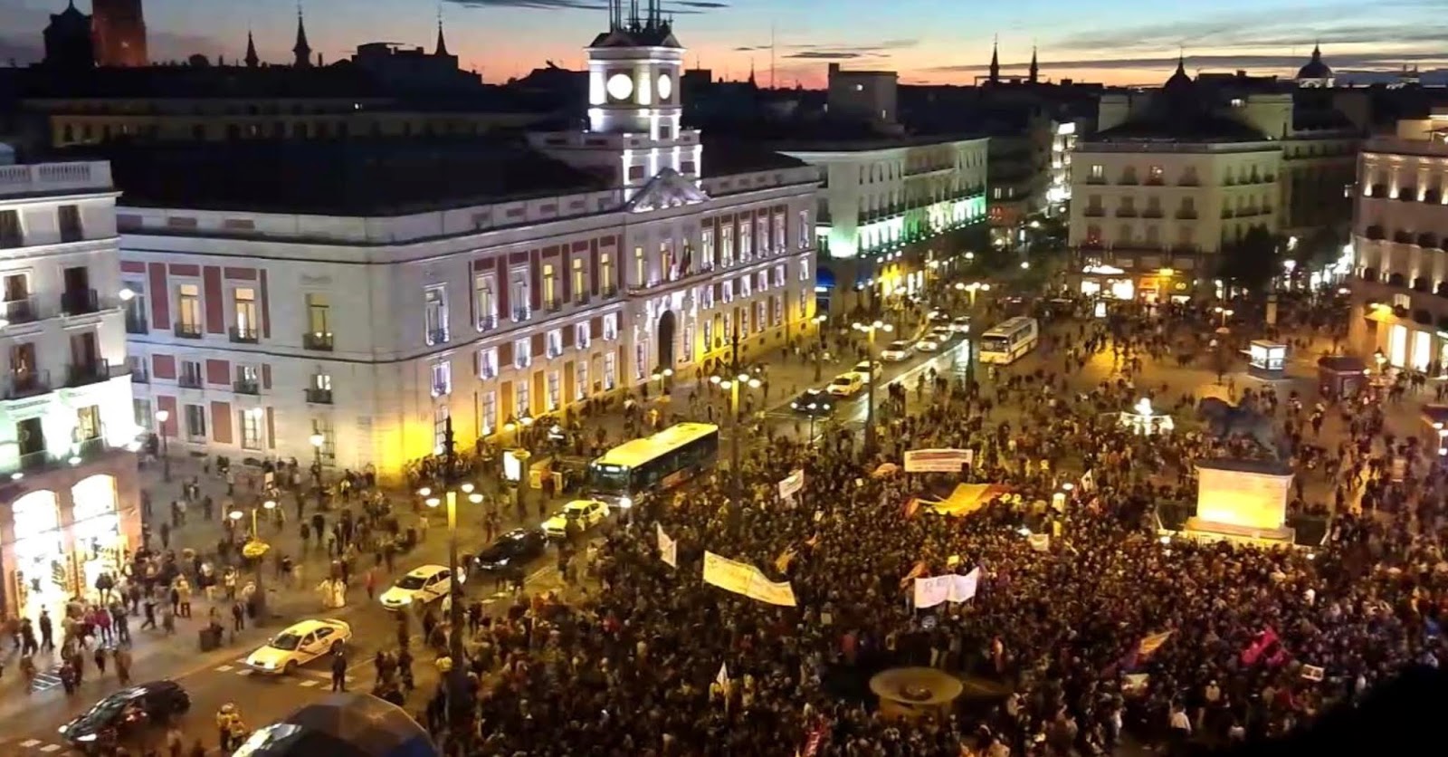 Des milliers de républicains espagnols rassemblés en soutien à la Catalogne