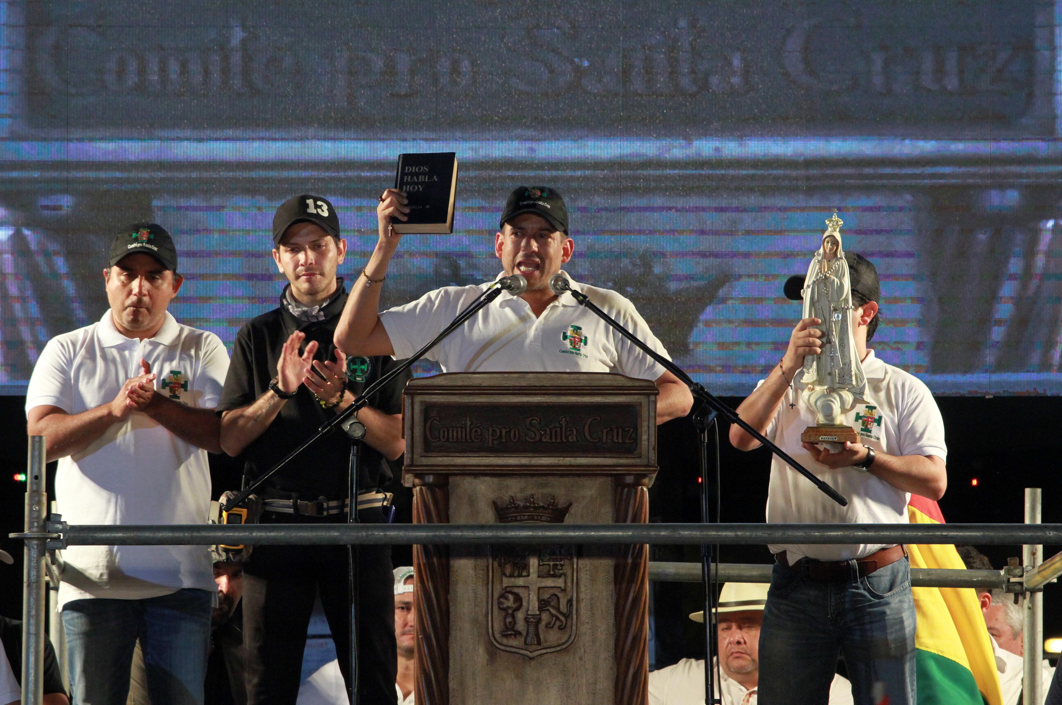 Bolivie : Qui est le putschiste Luis Fernando Camacho ?