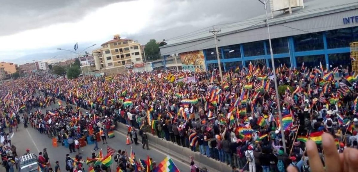 "Añez racista, el pueblo no te quiere", la mobilisation des bolivien.ne.s ne faiblit pas