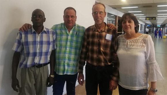 Les quatre médecins cubains détenus en Bolivie ont été libérés Les quatre médecins cubains détenus en Bolivie ont été libérés