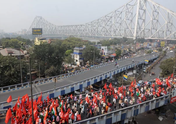 Bengale (Inde) : Une marche de 12 jours et de 283 km contre les privatisations