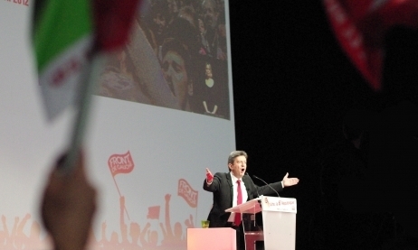 Jean Luc Mélenchon : "Plus vous mettez (de bulletins de vote), plus ils lâcheront, allez"