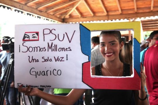 Le PSUV met le cap vers les 9 millions d'adhérent.e.s avec la nouvelle session de "carnetizacion"