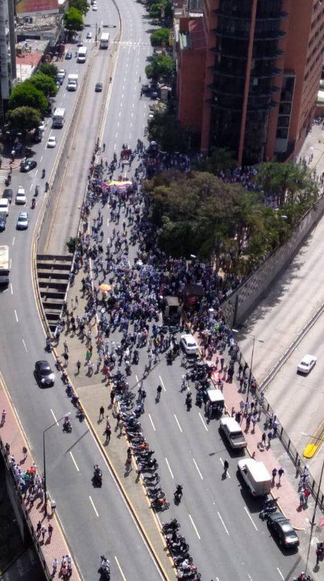 Nouveau flop de Juan Guaido, ni le peuple, ni l'opposition ne sont venus renverser le pouvoir