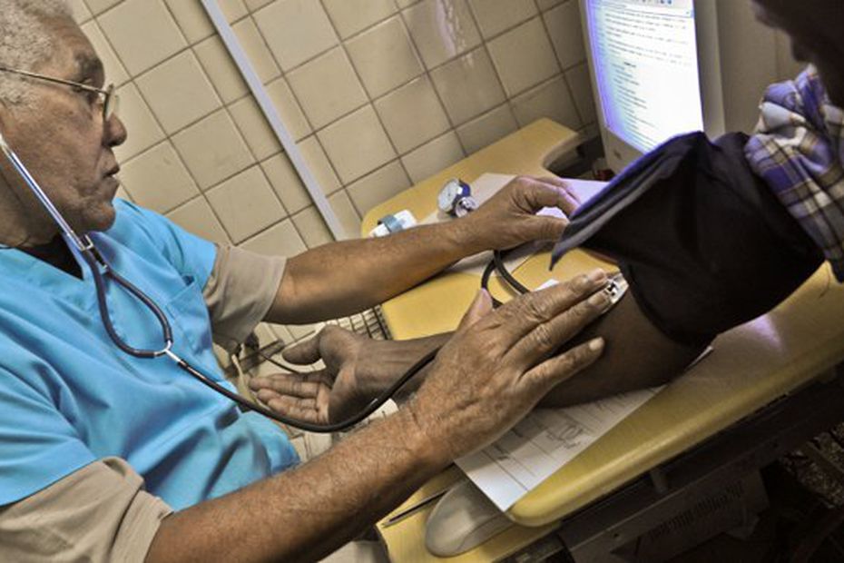 Coronavirus : les médecins cubains autorisés à aller en Martinique