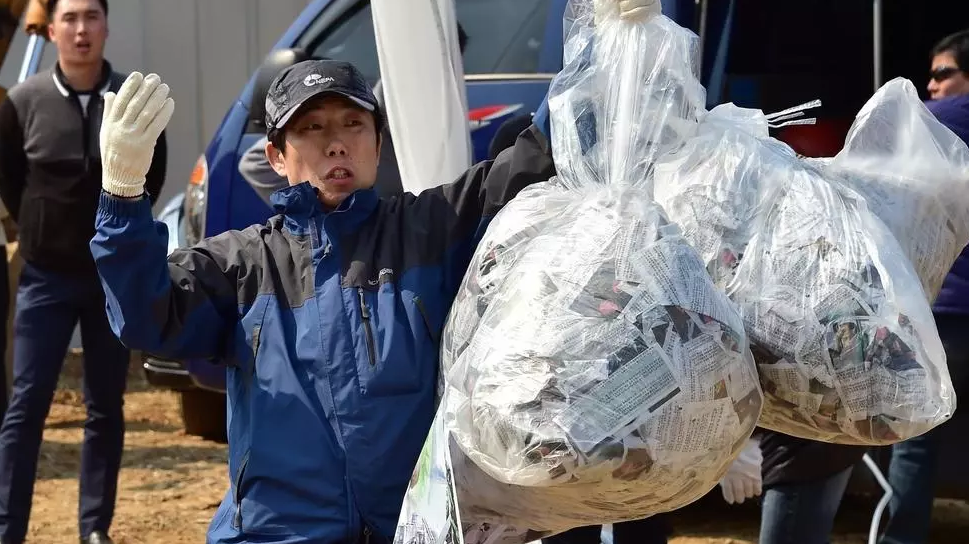 Pourquoi y a t-il un regain de tension entre les deux Corée ? Pourquoi y a t-il un regain de tension entre les deux Corée ?