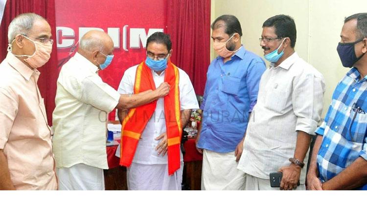 Au Kerala un dirigeant de premier plan de l'Indian Congress rejoint le CPI(M)