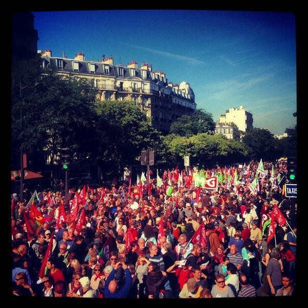 80.000 personnes manifestent contre l'austérité et contre le TSCG à Paris
