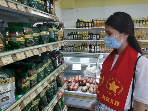 Les communistes surveillent les prix des denrées alimentaires au Kazakhstan