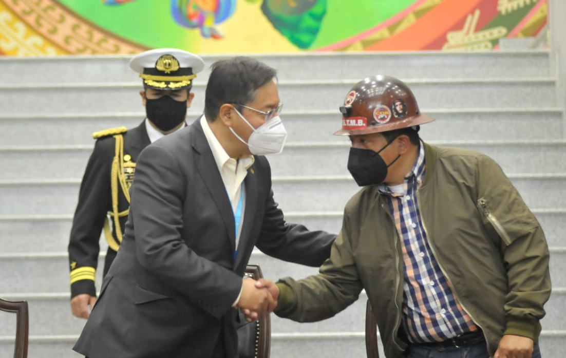 Bolivie : Luis Arce promulgue les premières lois sociales