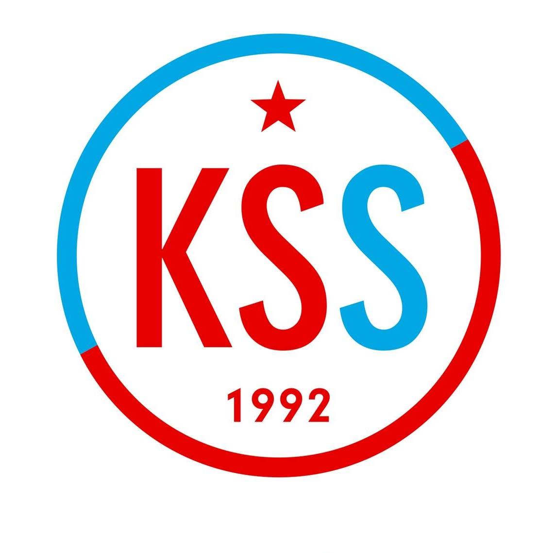 La "Démocratie" a l'odeur du fascisme (Parti Communiste de Slovaquie)