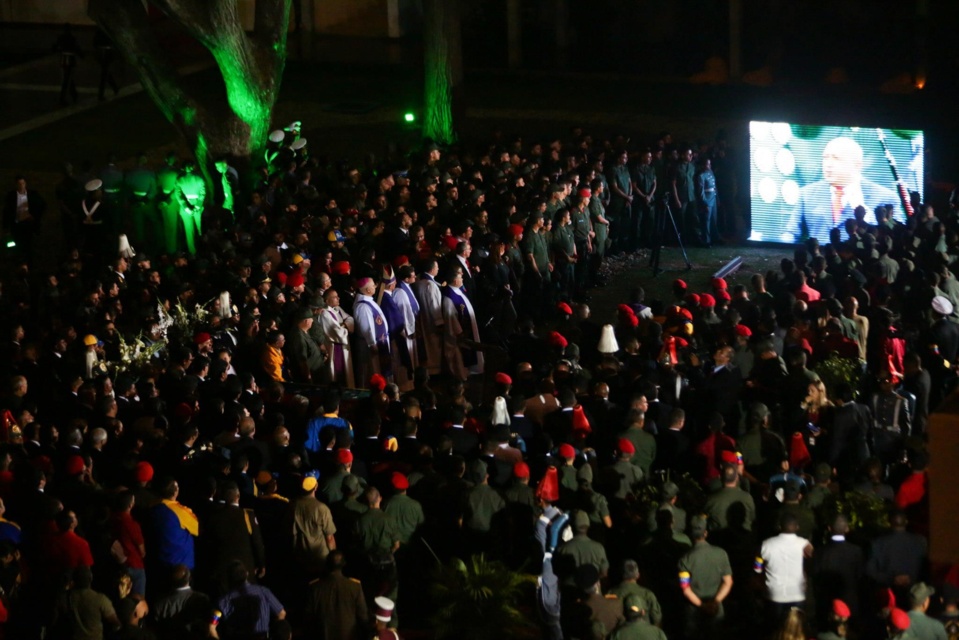 Honneurs posthumes au Président Hugo Chavez à l'Académie militaire