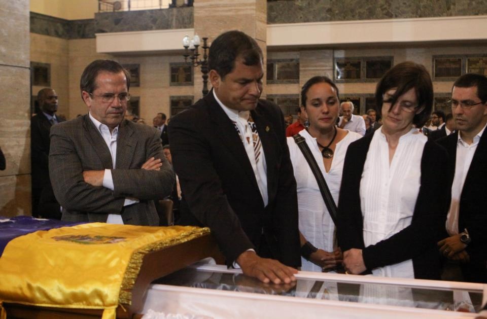 Raul Castro, Correa, Lula et Dilma Rousseff ont rendu les honneurs à Hugo Chavez