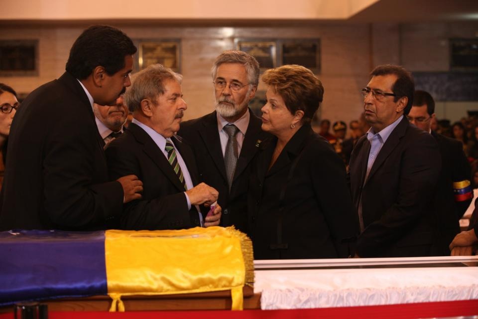 Raul Castro, Correa, Lula et Dilma Rousseff ont rendu les honneurs à Hugo Chavez Raul Castro, Correa, Lula et Dilma Rousseff ont rendu les honneurs à Hugo Chavez