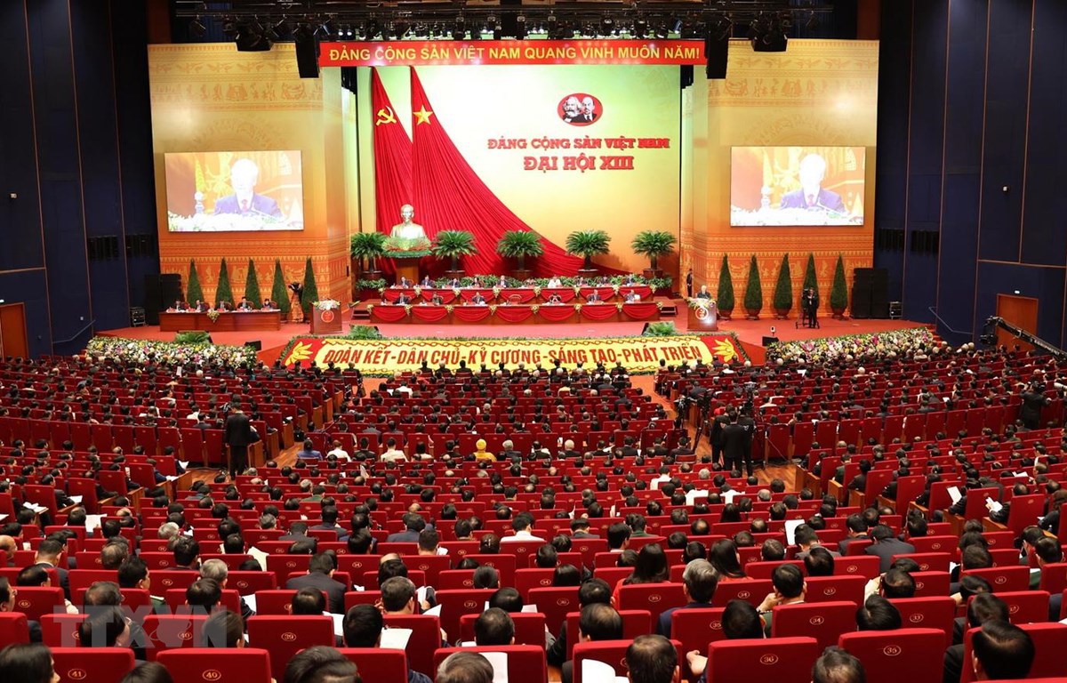 Le 13ème Congrès du Parti communiste vietnamien reçoit les salutations des Partis communistes