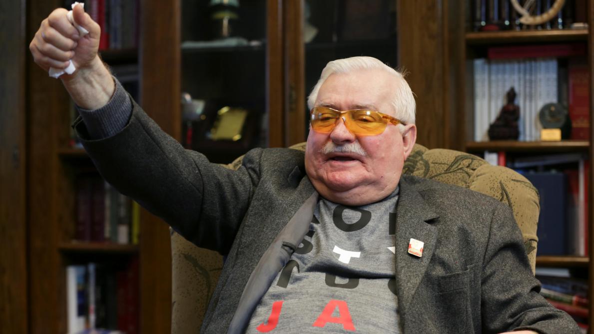 Lech Walesa est fauché et contraint de chercher un emploi Lech Walesa est fauché et contraint de chercher un emploi