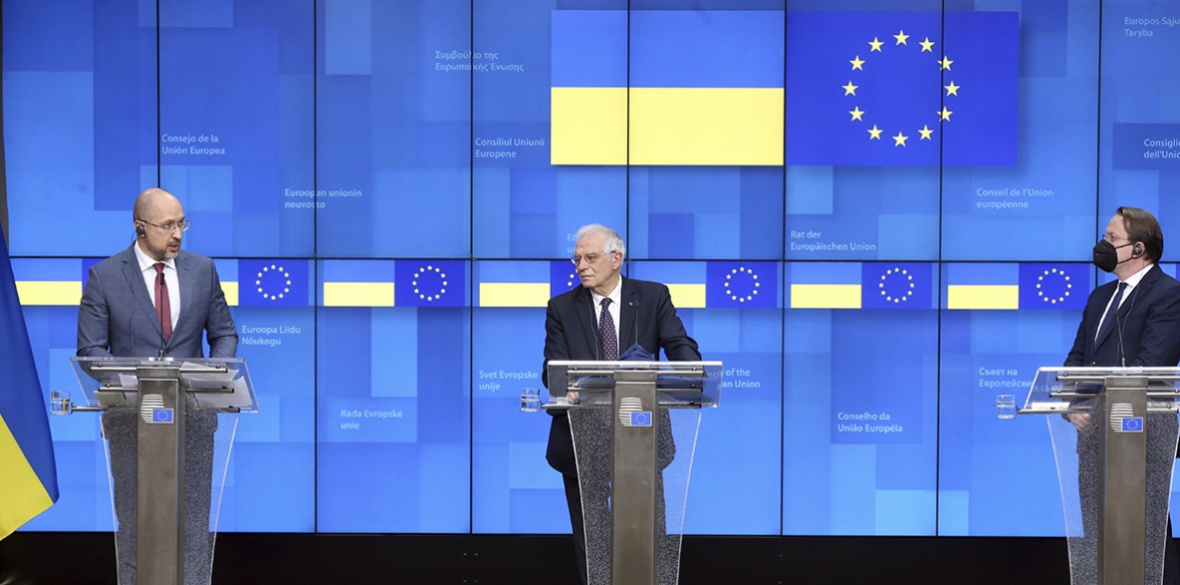 L'UE appelle l'Ukraine à accélérer les privatisations des terres agricoles L'UE appelle l'Ukraine à accélérer les privatisations des terres agricoles